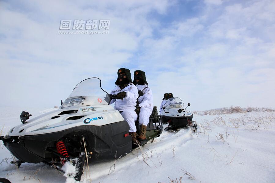 ���壺�v�½�߅���ٱ��Tѩ��Ħ��Ѳ��߅�硾6��