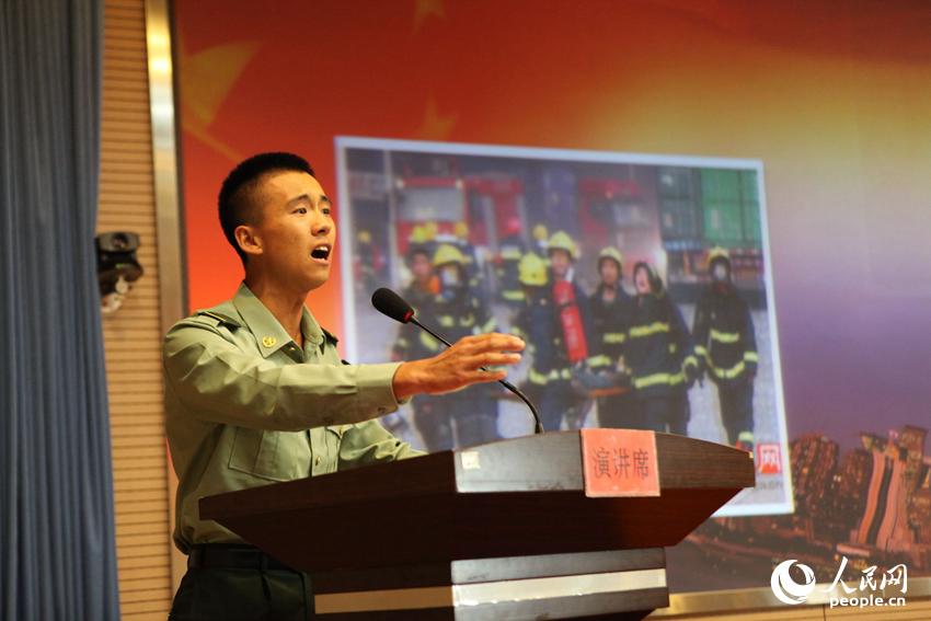 �������v