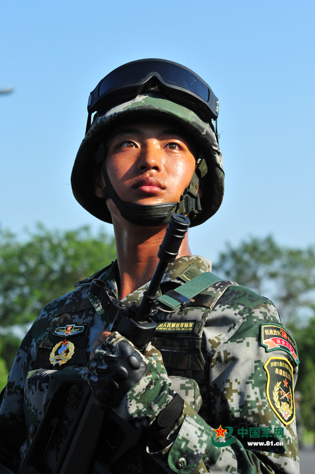 ԲʷİوF𡰰иӢBӢģ꠷ʿ܊ z