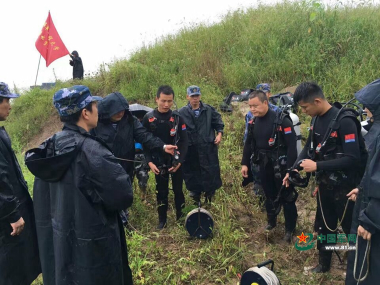 ܊̴Wˮ̽ӿ LW  z