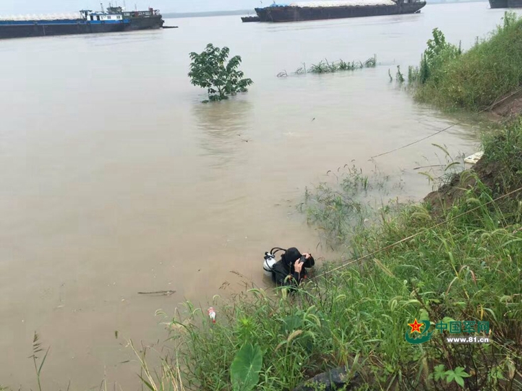 ܊̴Wˮ̽ӿ LW  z