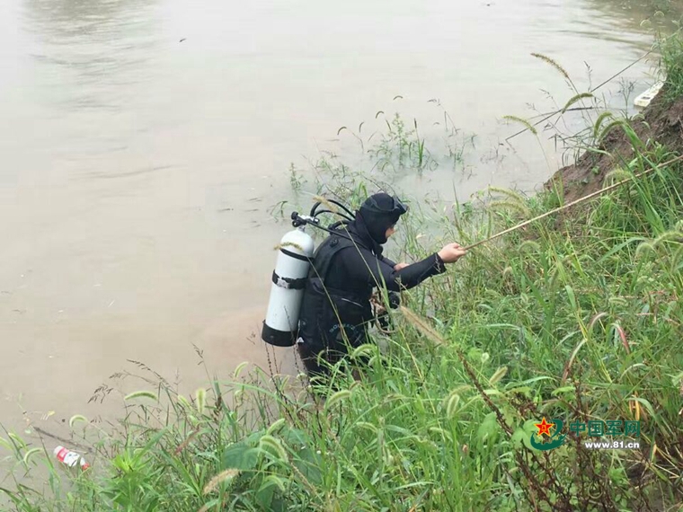 ܊̴Wˮ̽ӿ LW  z