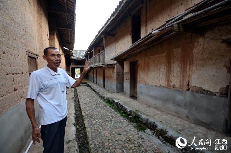 AСƽf@һԭȾס300ҵǳ