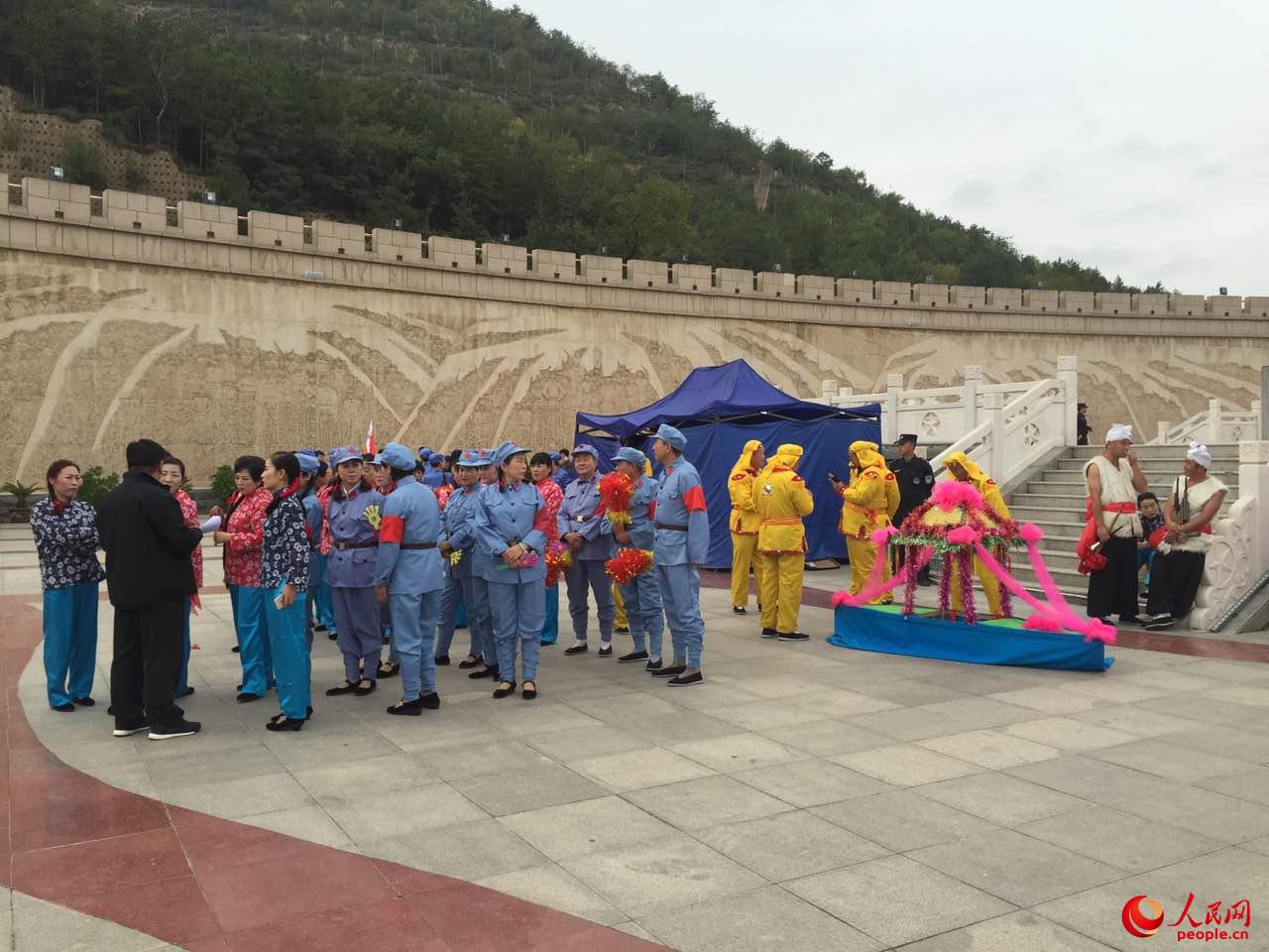 �M�D:���L��·�ϱ�С�����W�jý�w���}���L����e�нY���xʽ��15��