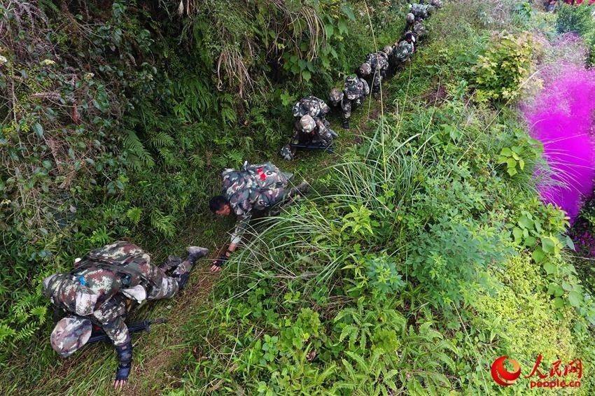 20161126侯꠆ؑTԽ΅^