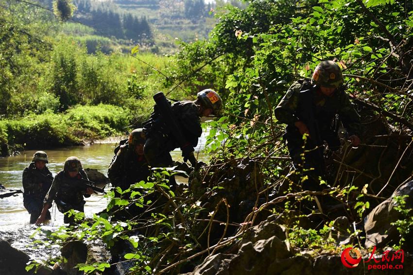 20161127侯꠆ؑTMҰ