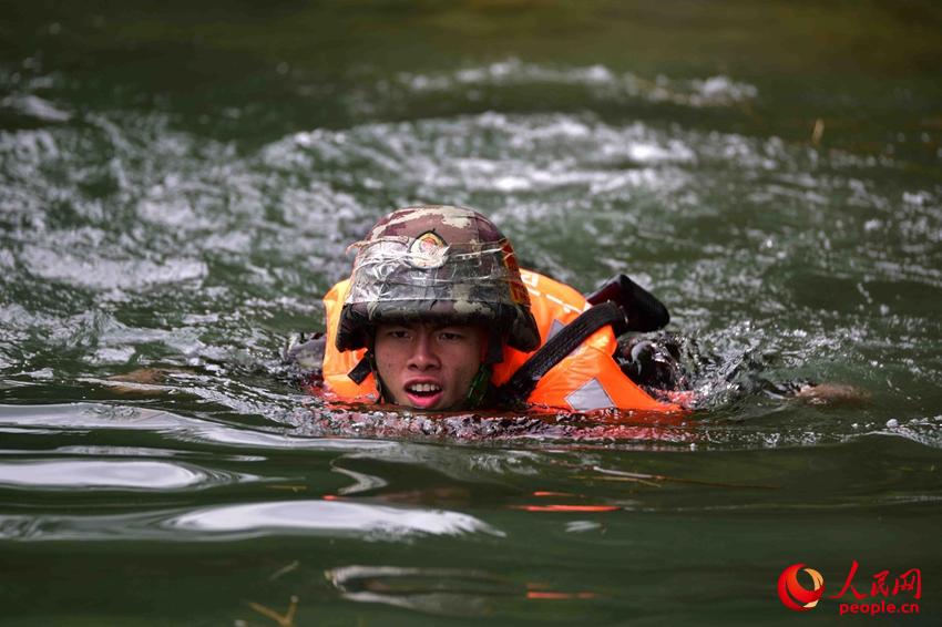 20161130侯꠆ؑTMb