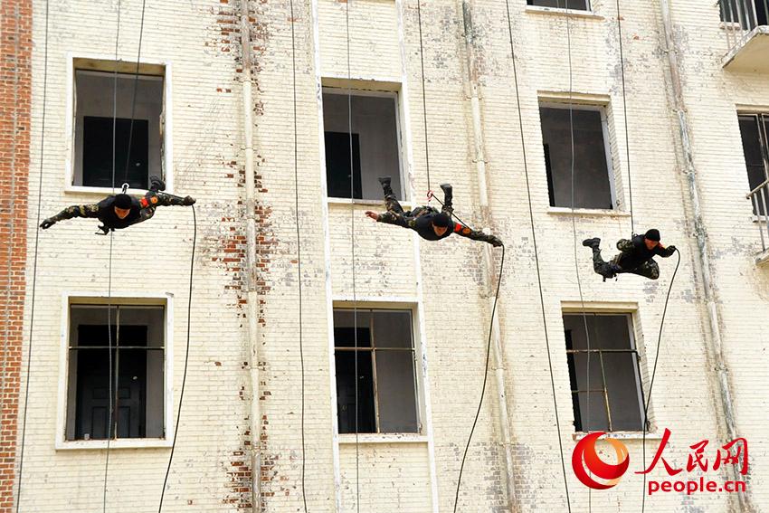 ꠆ؑTչ_nĿӖzӰWӛ SӾ꣩