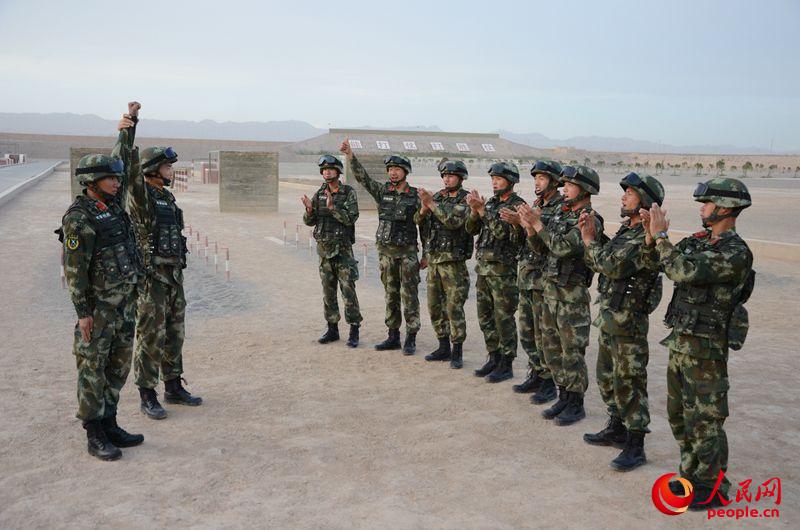 ־Ӣ ɽºպՑ𹦵侯½ĳꠡ10