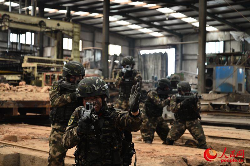 ־Ӣ ɽºպՑ𹦵侯½ĳꠡ8