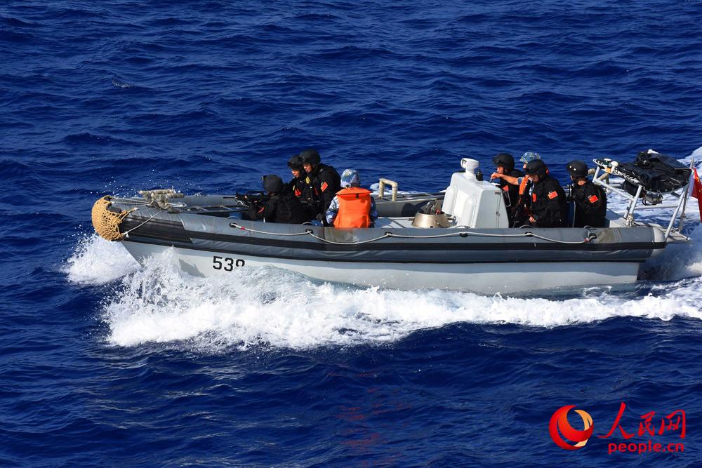 Сͧ�����������הz