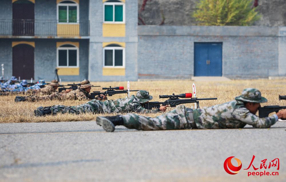 1022ѓnĿ꠆ِTھѓRڱrʩԻݔz