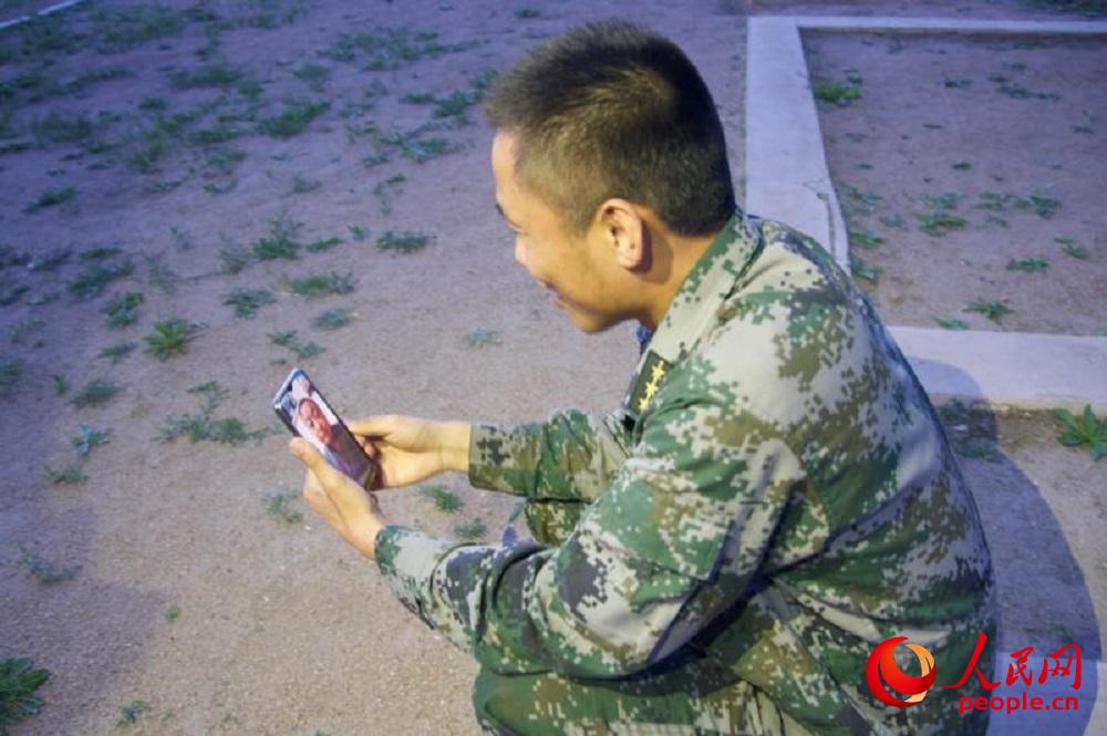 ^܊ĳ߅ioְϸHף z