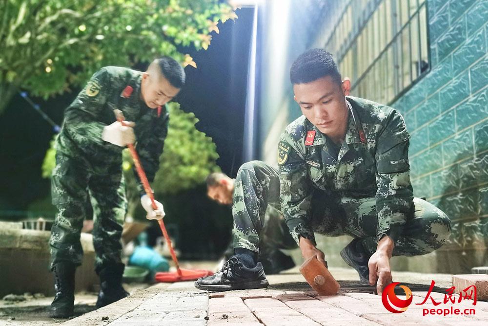 ƽбТƽcLиһͬ