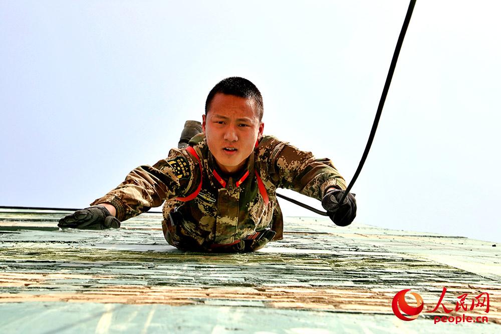 ů_侯A꠆ؑTӖæ7