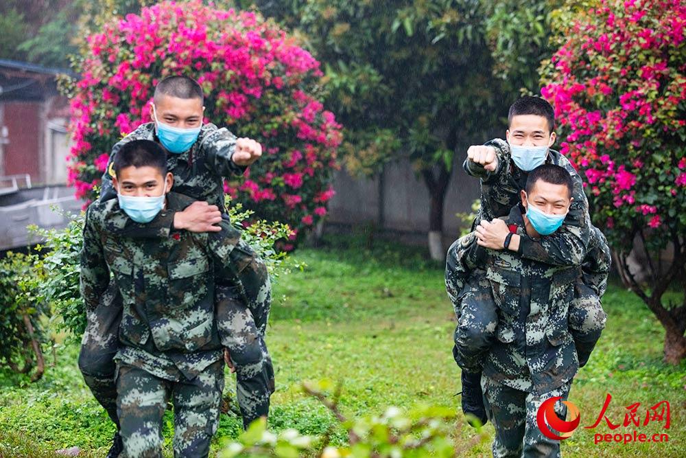 �ٱ����_չ��������Α���