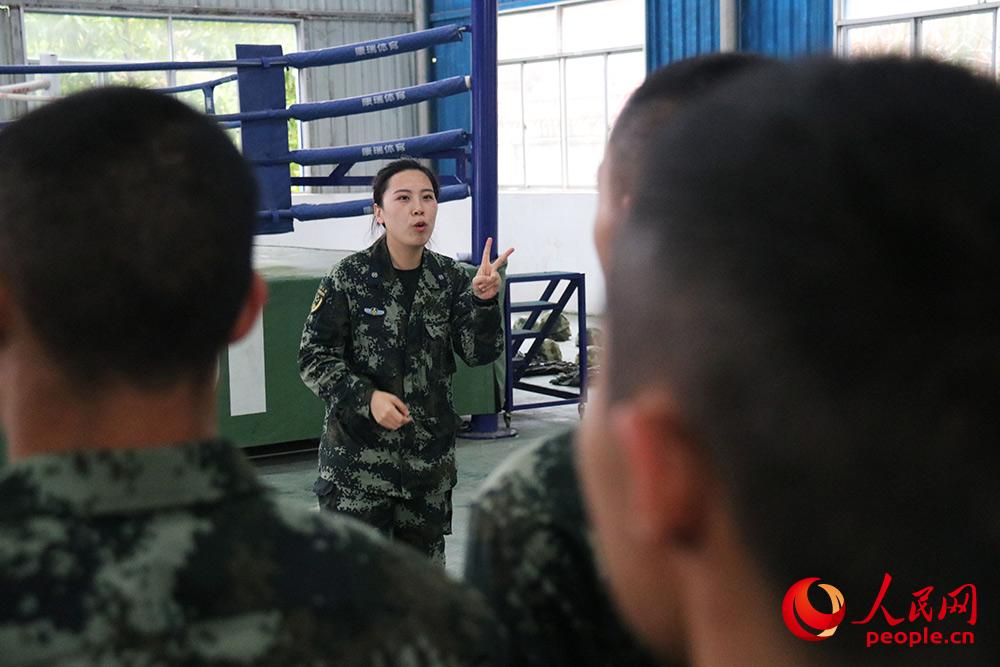 �M����ʿ���M�������Α���