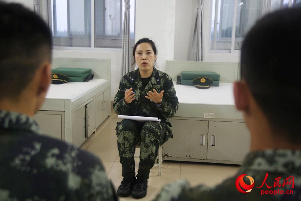 �ڰ�����͑�ʿ��������