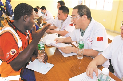 做傳承中贊兩國友誼的使者