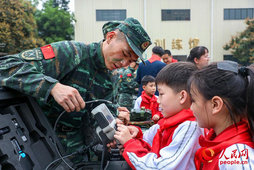 侯ٱoWvܛܸQR;