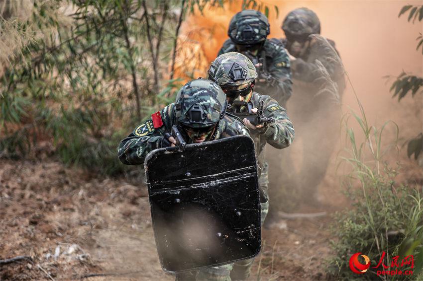 ����ͨ�^���^��