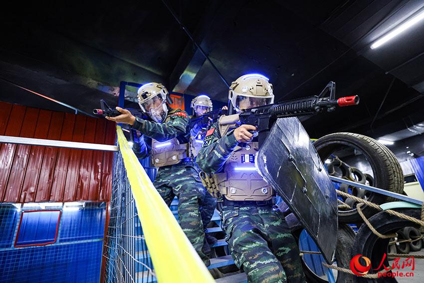 ꠆ؑTСMfֽͬɲ