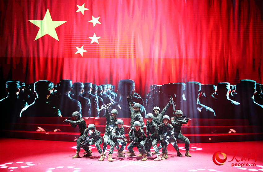 赸Qٕr̡˹ٱηDUӢȺ͑ˑB