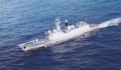 黃岡艦在海上航行。歐陽明攝