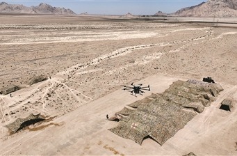 某聯勤保障旅圍繞物資立體投送開展針對性訓練。黃湘全攝