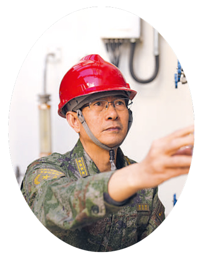 陳振華在試驗現場。彭建輝攝