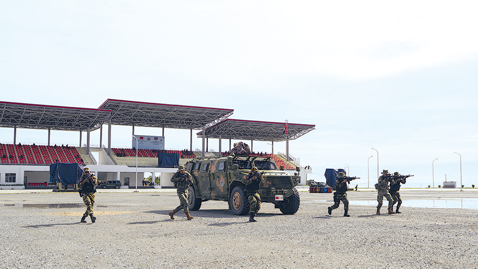解放軍報記者 郭澍東攝