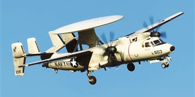 美國海軍裝備的E-2D預警機。