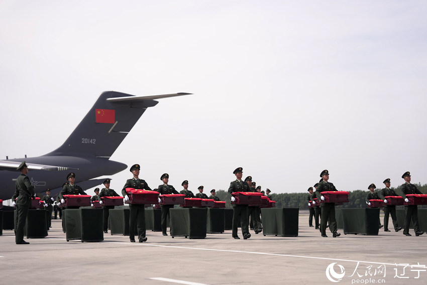 【組圖】第十二批30位在韓中國人民志愿軍烈士遺骸回到祖國【8】