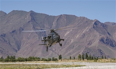 戰鷹起飛。黃興磊 攝