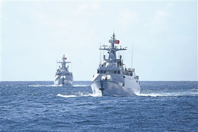 近日，海軍某支隊開展海上訓練。于建濤 攝