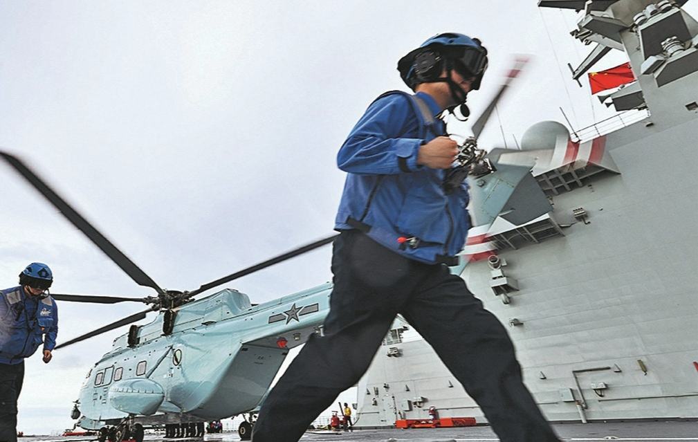 礪劍大洋——海軍某支隊艦艇編隊訓練掠影