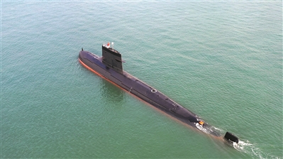 北部戰區海軍某潛艇支隊任務潛艇奔赴某海域開展實戰化訓練。本報特約記者  茆  琳攝