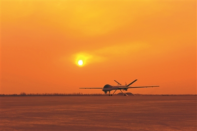 無人機正在滑行。魏華龍攝